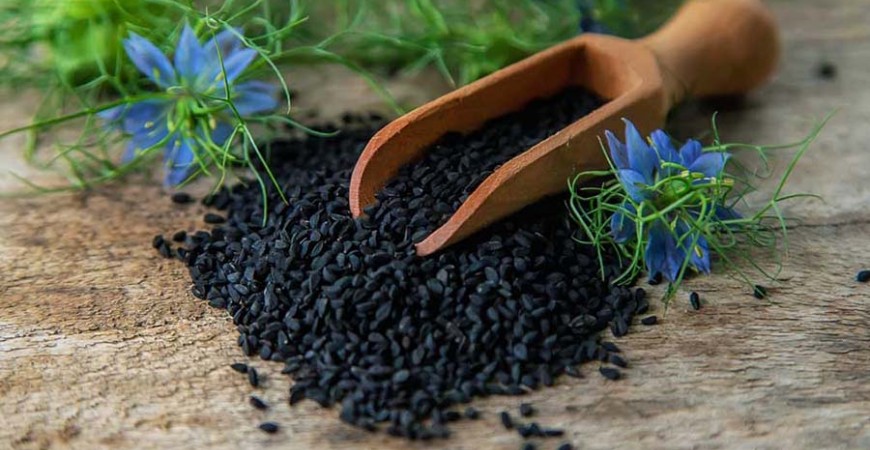 Síla oleje z černých semen: zdravotní účinky a tradice